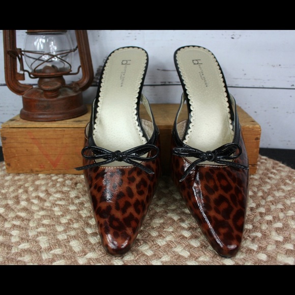 Boston Design Studio leopard print mules - Picture 2 of 6